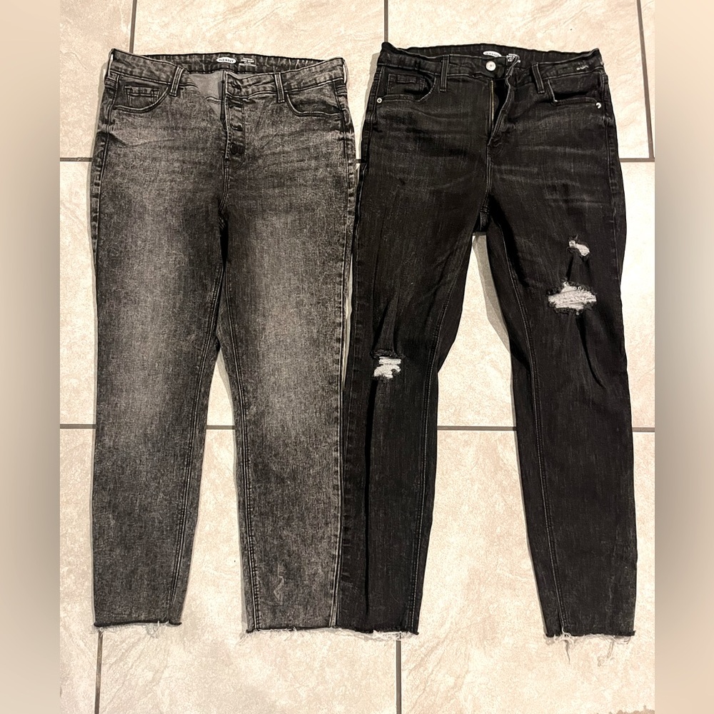 Old Navy Rockstar Super Skinny High Rise Jeans